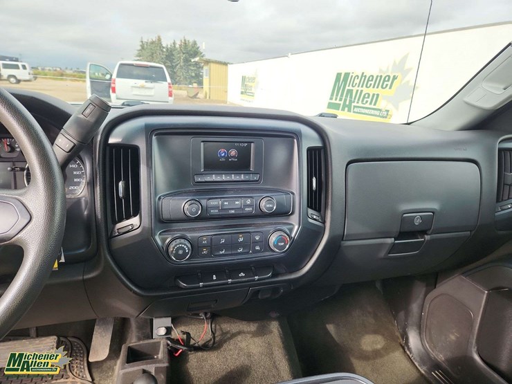2017-gmc-sierra-1500-image-18