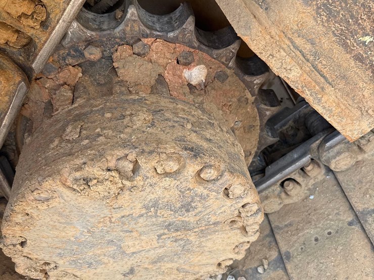 2014-komatsu-pc210-lc-10-image-19