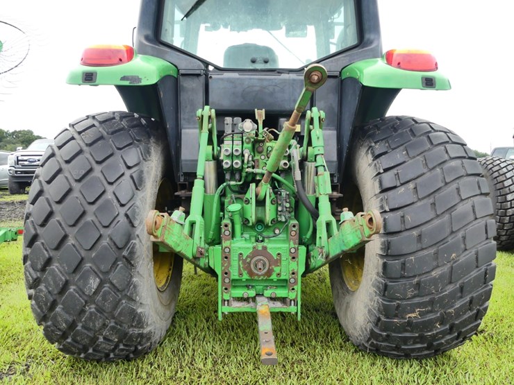 john-deere-6115m-image-5
