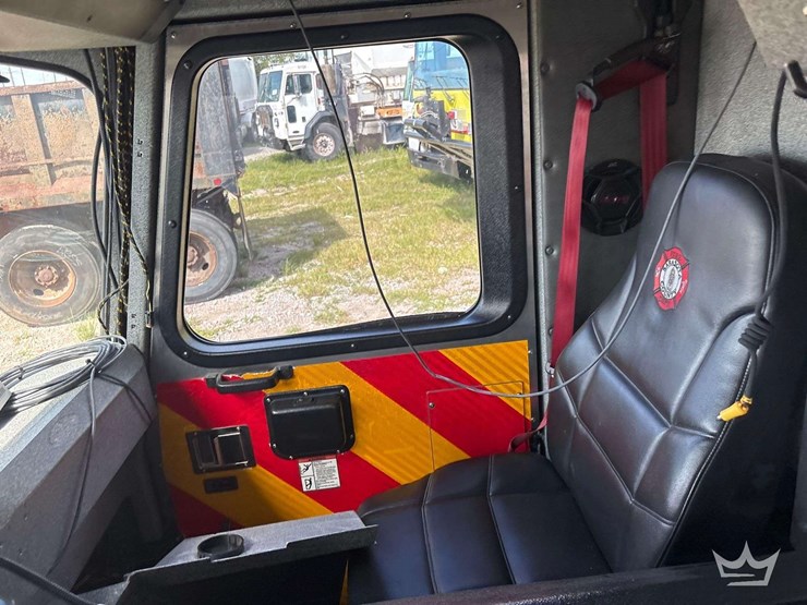 2019-e-one-pumper-image-26