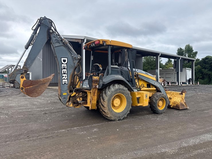 2016-deere-310l-image-7