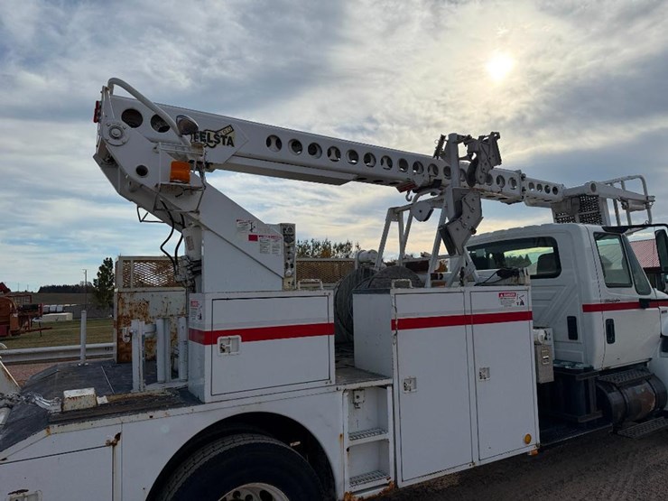 2008-international-durastar-4300-image-38
