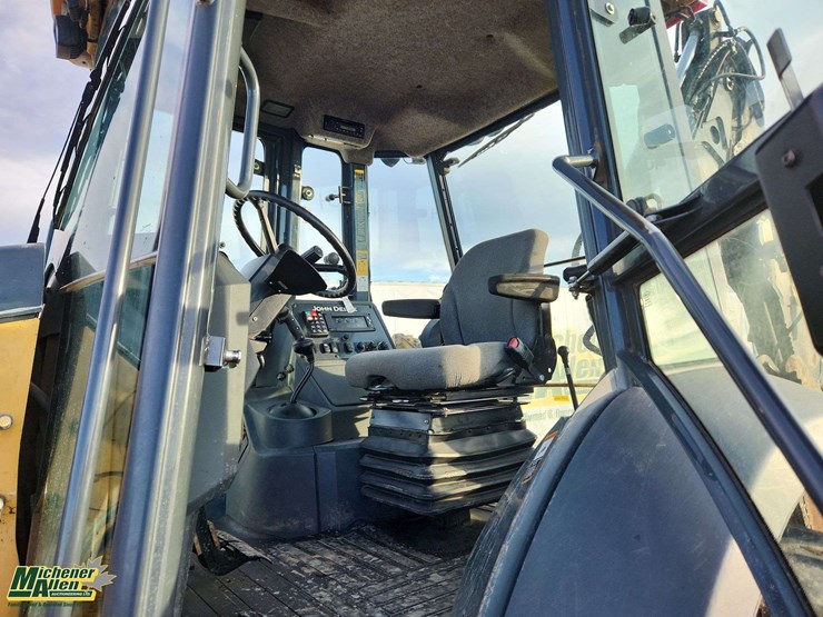 2014-deere-310sk-image-34