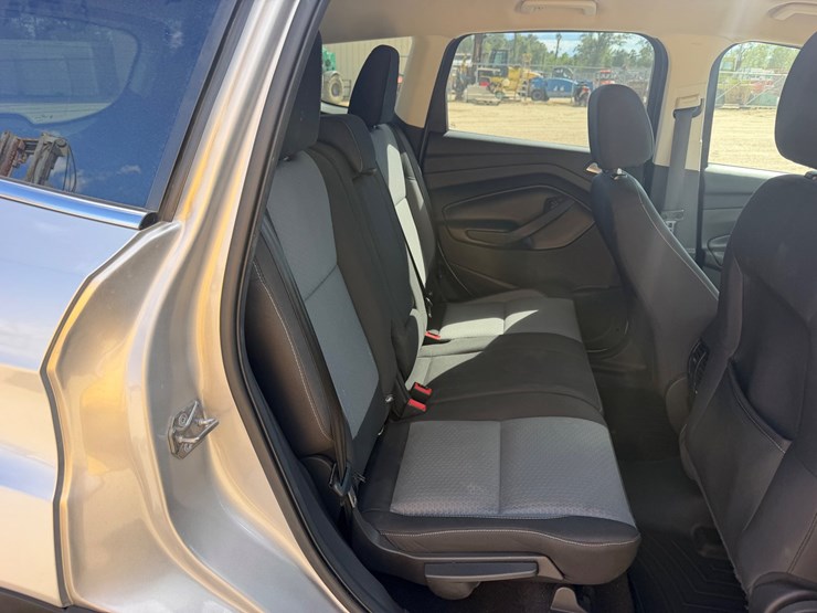 2017-ford-escape-image-9