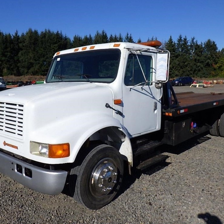 1999 INTERNATIONAL 4700