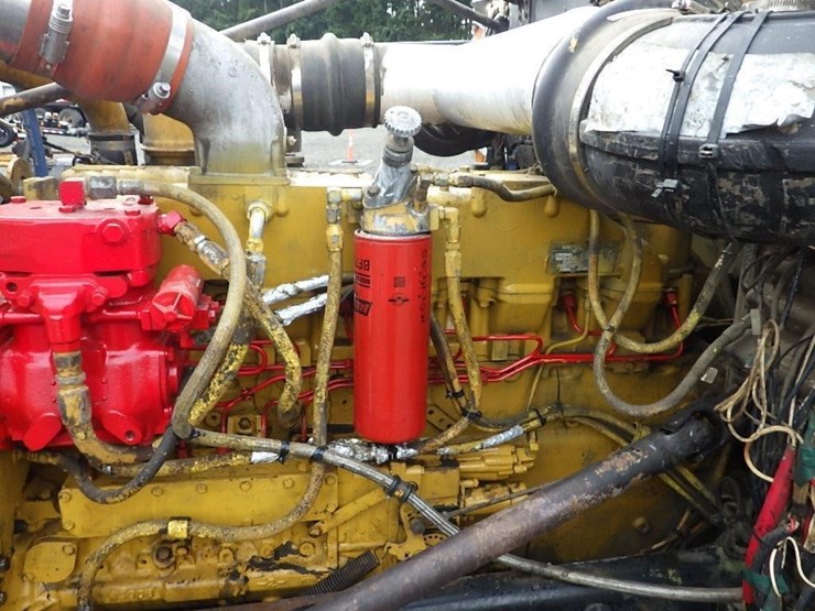 1990-peterbilt-379-image-12