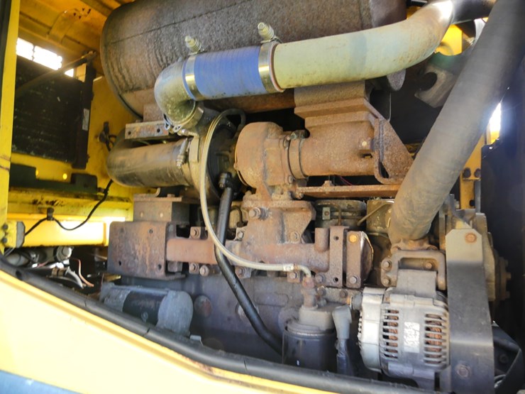 komatsu-wa320-image-8