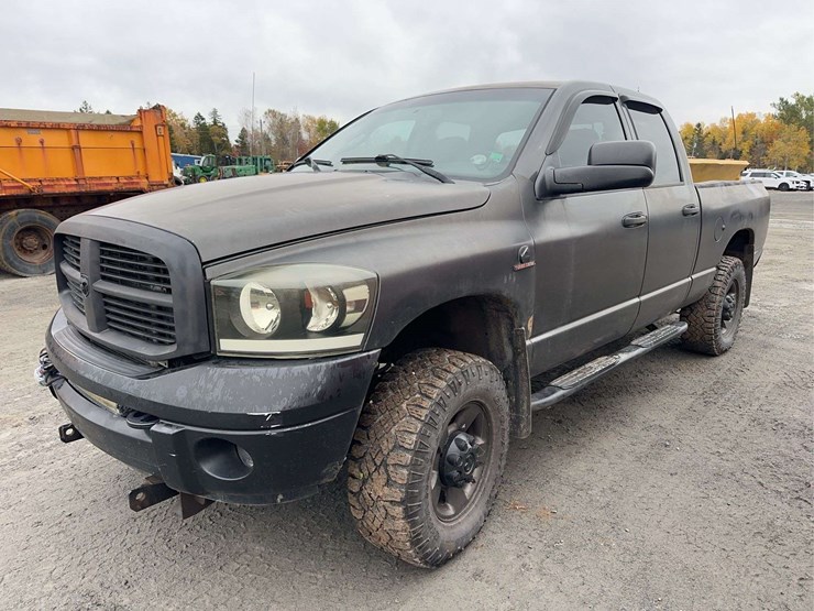 2003-dodge-2500-image-1