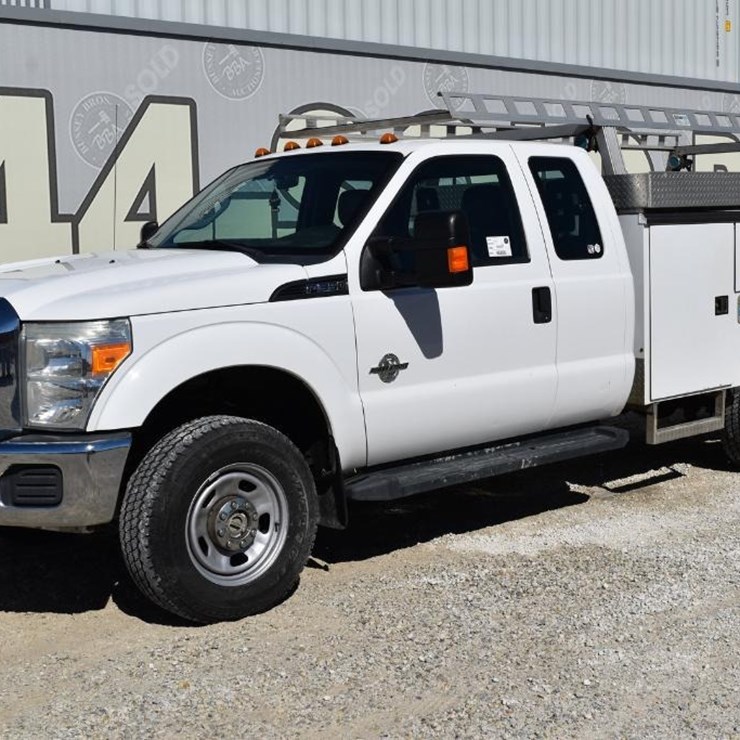 2015 FORD F350 SD