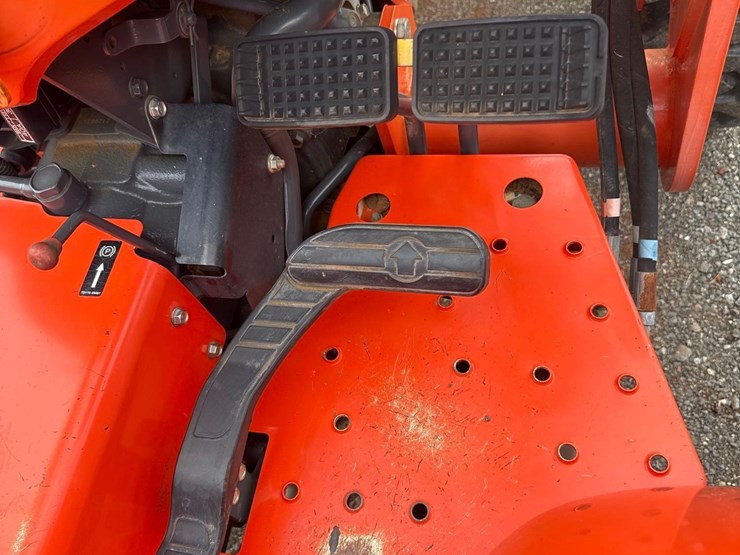 2012-kubota-l3200d-image-20