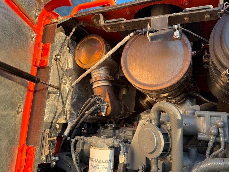 2017-doosan-dl250-5-image-37