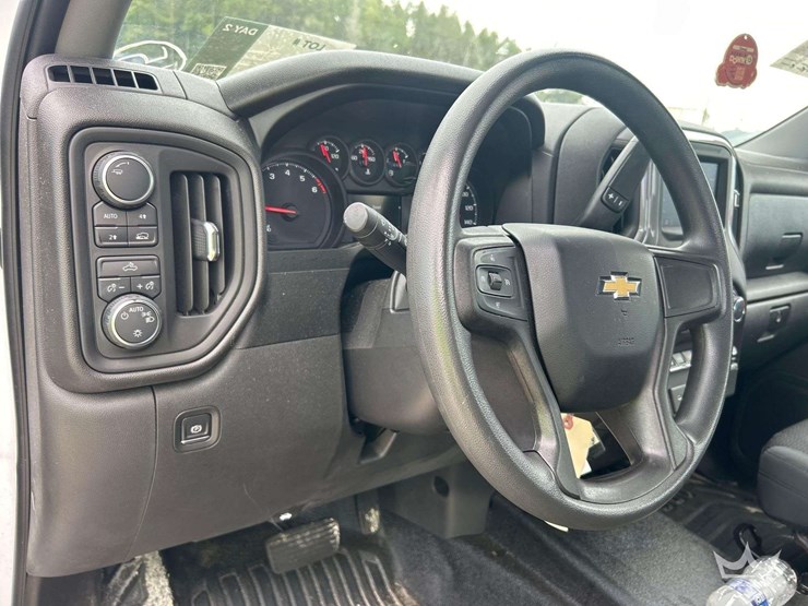 2021-chevrolet-silverado-1500-image-11