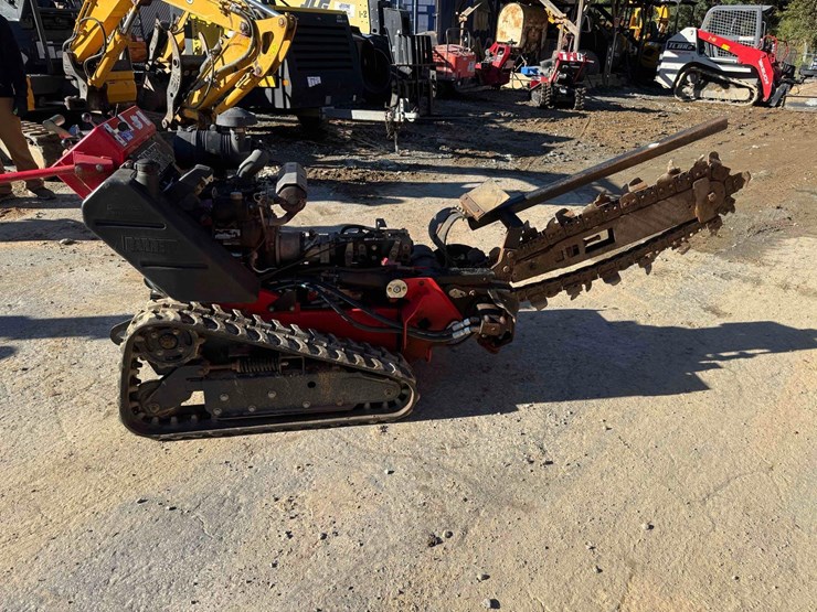 2015-baretto-2024tk-36"-track-trencher-image-6