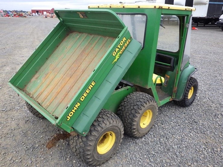 john-deere-gator-image-5