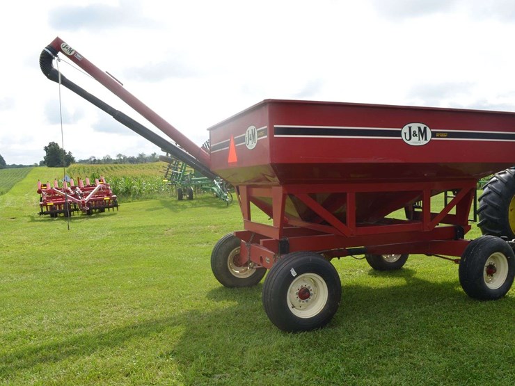 j&m-wagon-with-brush-unloading-auger-image-13