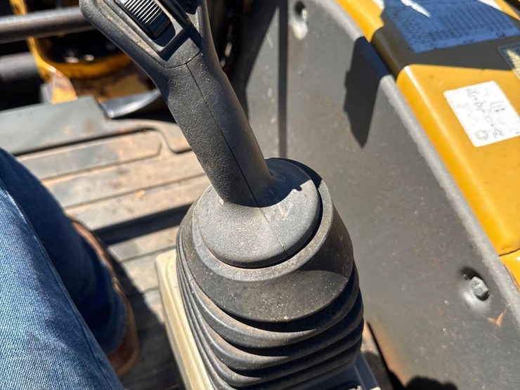 2018-caterpillar-304e2-cr-image-28