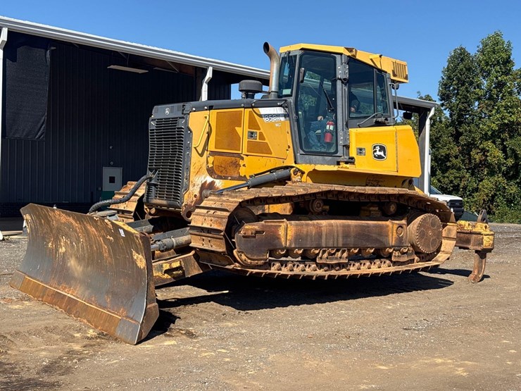 2013-deere-850k-wlt-image-10