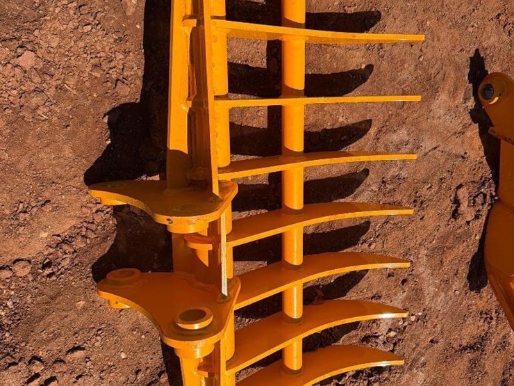 caterpillar-305-image-3