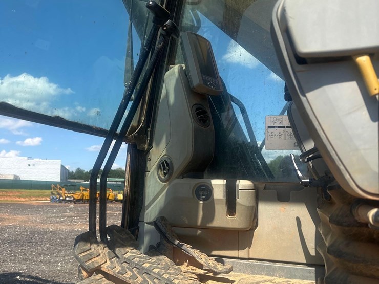 2017-caterpillar-336fl-image-37