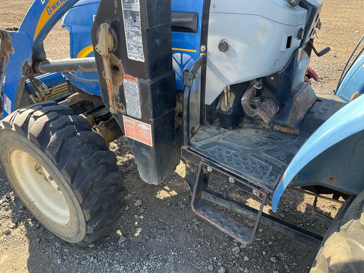 2010-new-holland-boomer-50-image-18