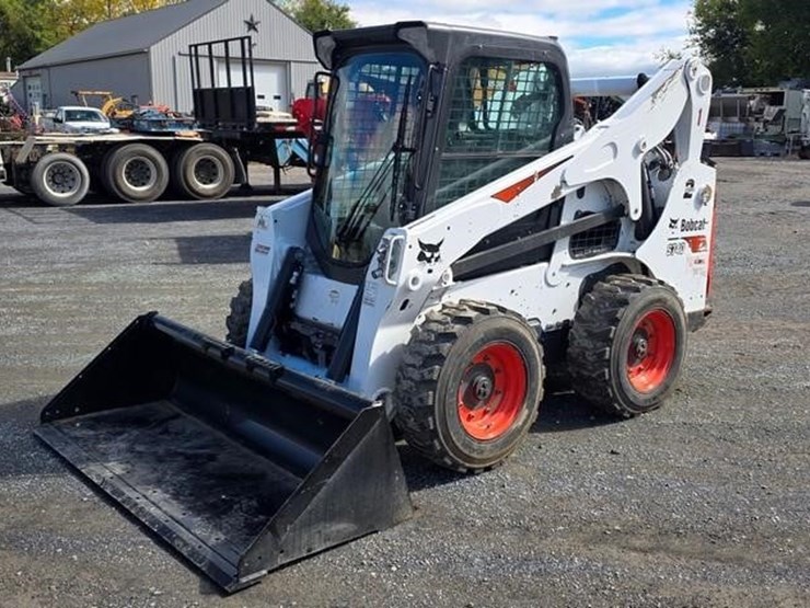 2023-bobcat-s740-image-2