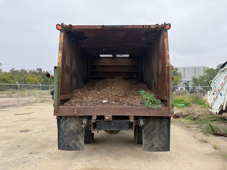 #10597-•-*inop-1998-gmc-c7500-daycab-s/a-grabage-truck-1gdl7h1p7wj519418-inv#10597-image-18