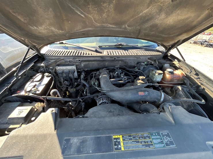 2004-ford-expedition-image-13