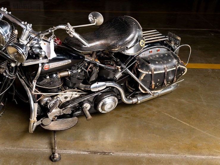 1947-harley-davidson-"74"-knucklehead-image-9