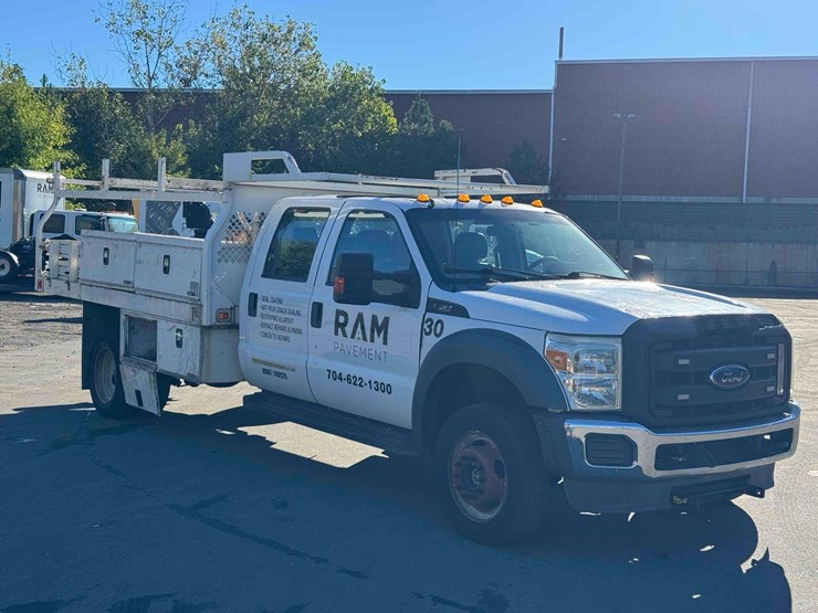 2016-ford-f550-image-9