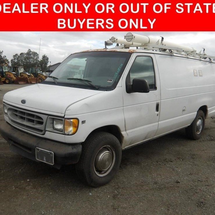 2002 FORD E350