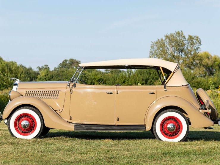1935-ford-deluxe-phaeton-image-16