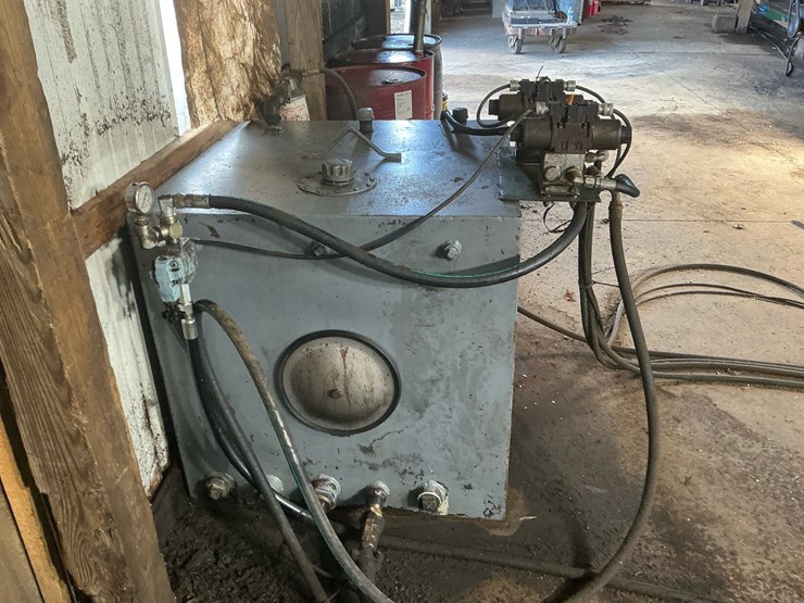 #158-•-custom-hydraulic-pump-&-reservoir-assembly-image-5
