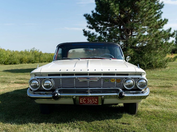1961-chevrolet-impala-convertible-unrestored-original-image-43