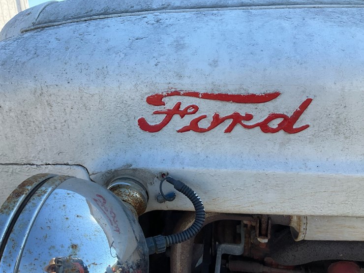 ford-600-image-9