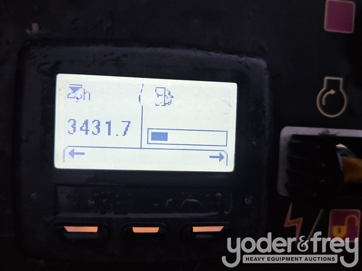 2018-jlg-460sj-image-23