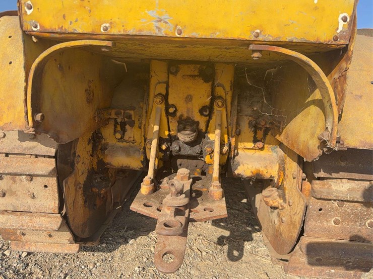 caterpillar-twenty-image-41