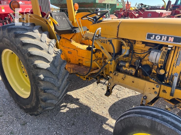 2021-john-deere-301a-image-6
