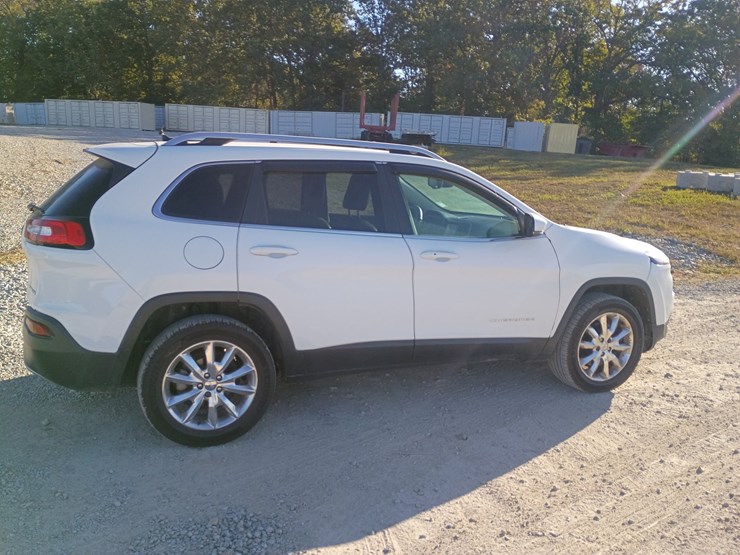 2014-jeep-cherokee-image-8