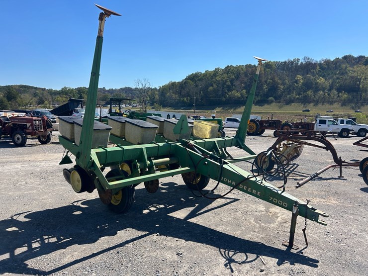 john-deere-7000-image-2