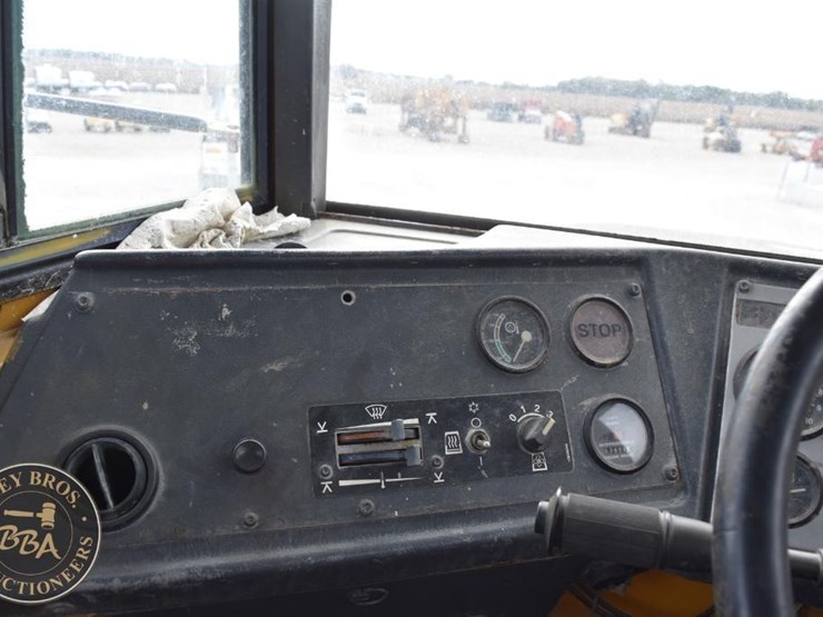 2001-volvo-a25c-image-49