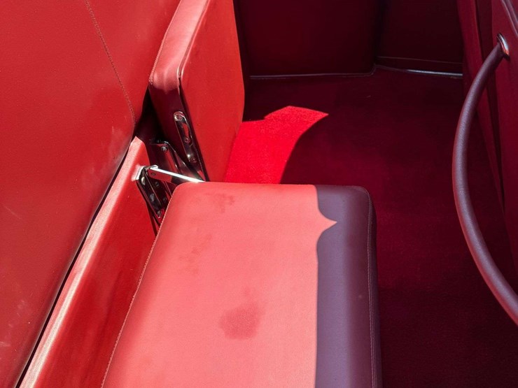 1939-cadillac-series-90-v-16-convertible-coupe-image-30