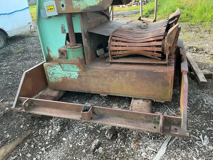 #141-•-salem-equipment-bandmill-headrig-image-12