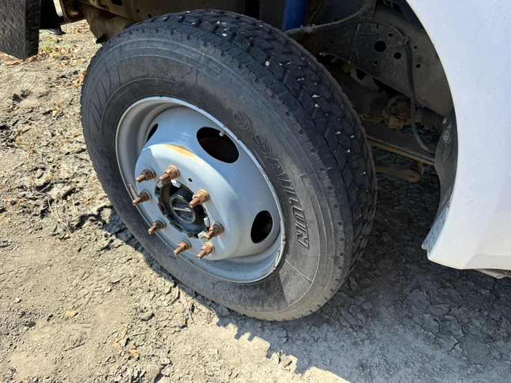 2004-ford-f450-image-10