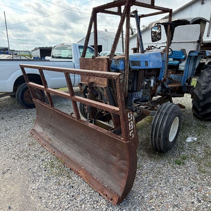 1996 FORD 7740