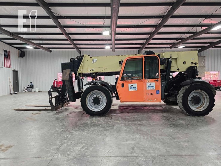 2014-jlg-g12-55a-image-5