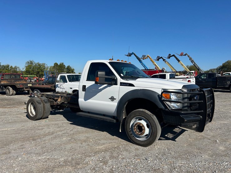 2012-ford-f550-image-1