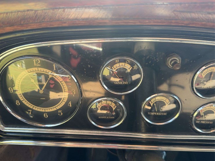 1932-cadillac-v-16-fleetwood-image-114