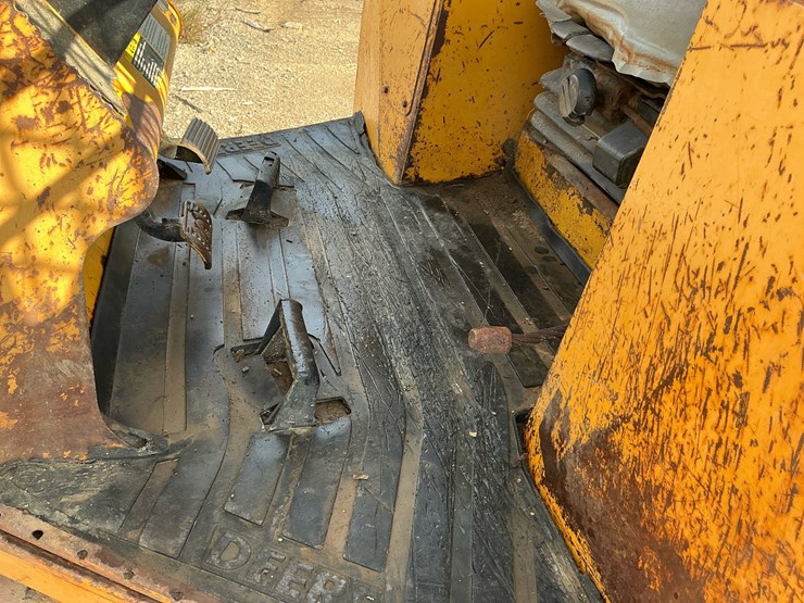deere-650h-image-11