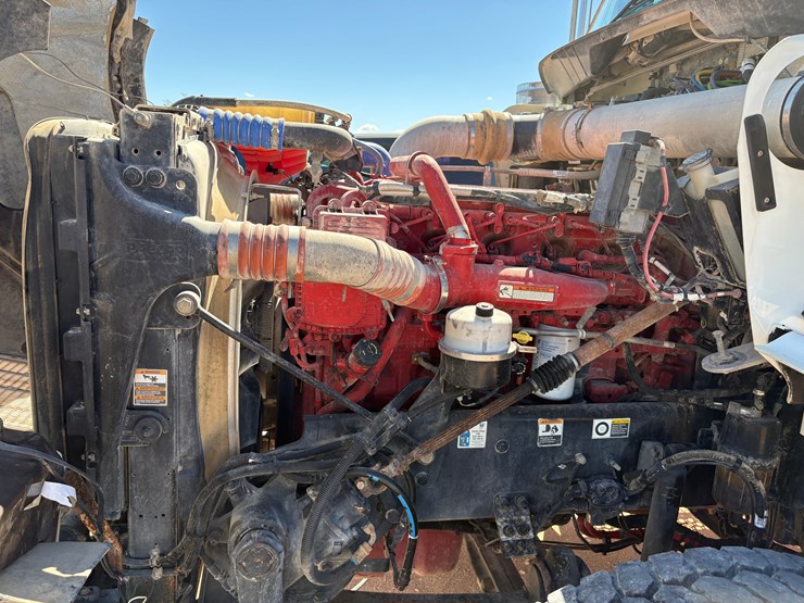 2013-kenworth-t800-image-12