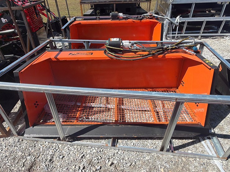 #832-•-pabreak-72”-skid-steer-vibratory-bucket-image-1